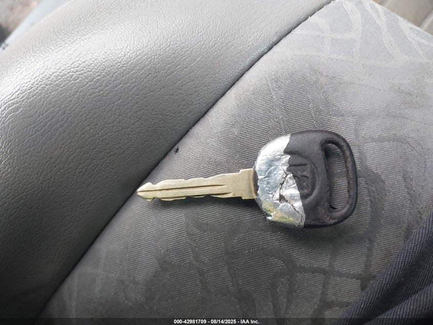 2006 Saturn Vue V6 VIN: 5GZCZ63496S888909 Lot: 42981709