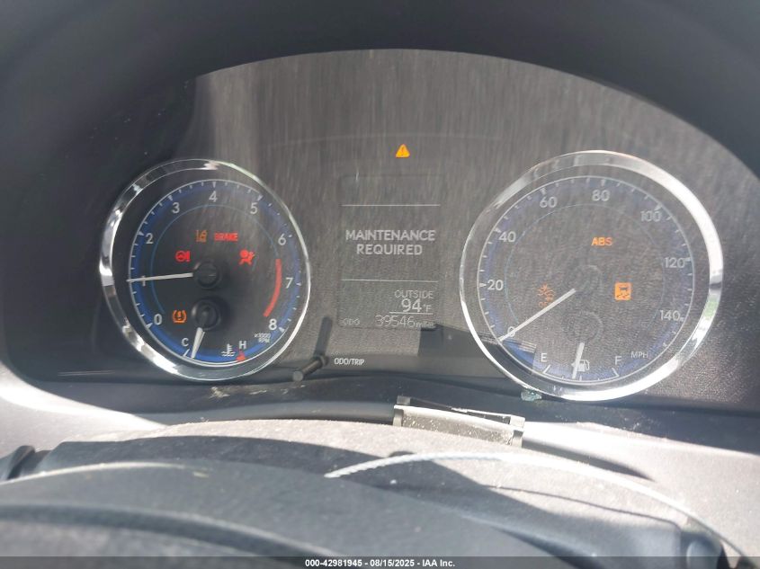 2018 Toyota Corolla Le VIN: 5YFBURHEXJP746786 Lot: 42981945