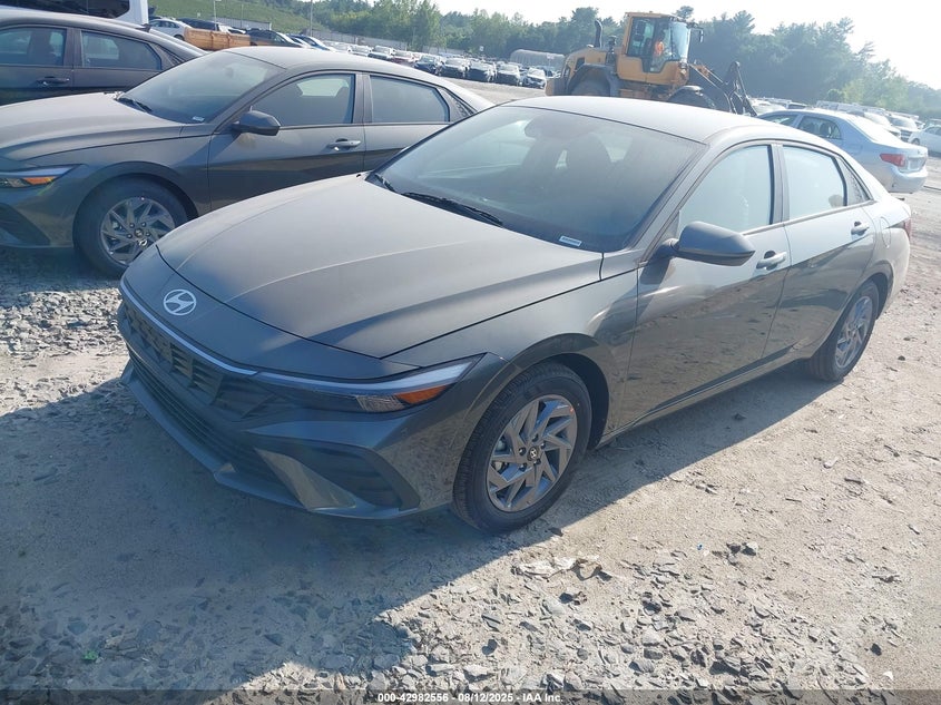 KMHLM4DJ4SU173054 2025 HYUNDAI ELANTRA photo no. 2