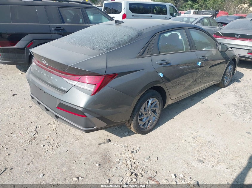 KMHLM4DJ4SU173054 2025 HYUNDAI ELANTRA photo no. 4