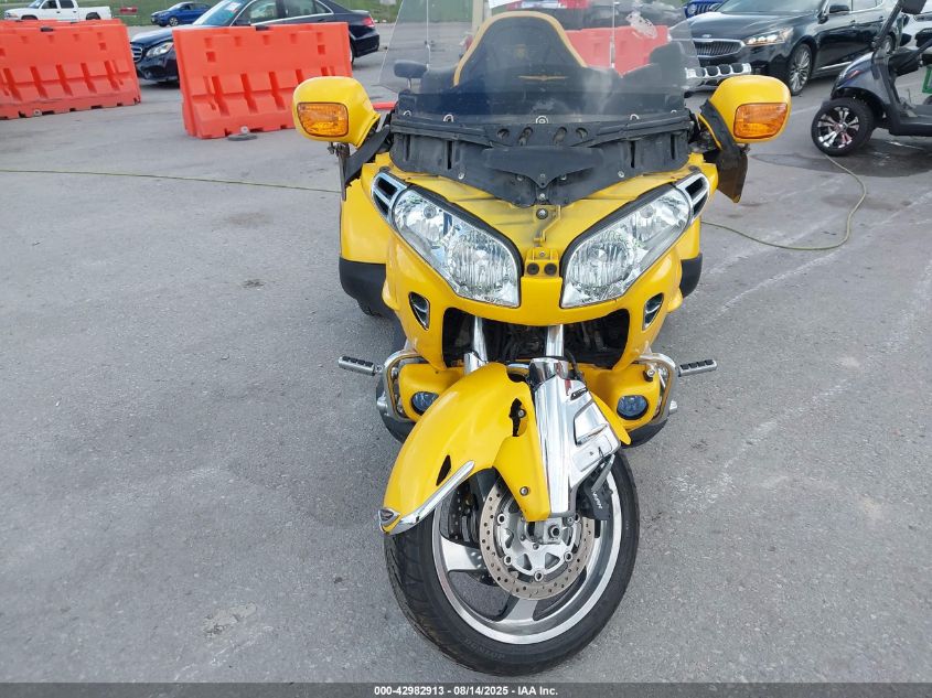 2002 Honda Gl1800 VIN: 1HFSC47042A110436 Lot: 42982913