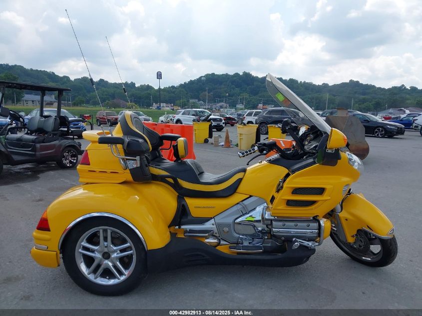 2002 Honda Gl1800 VIN: 1HFSC47042A110436 Lot: 42982913