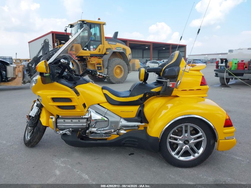 2002 Honda Gl1800 VIN: 1HFSC47042A110436 Lot: 42982913