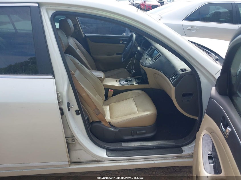 2011 Hyundai Genesis 3.8 VIN: KMHGC4DE4BU127604 Lot: 42983467