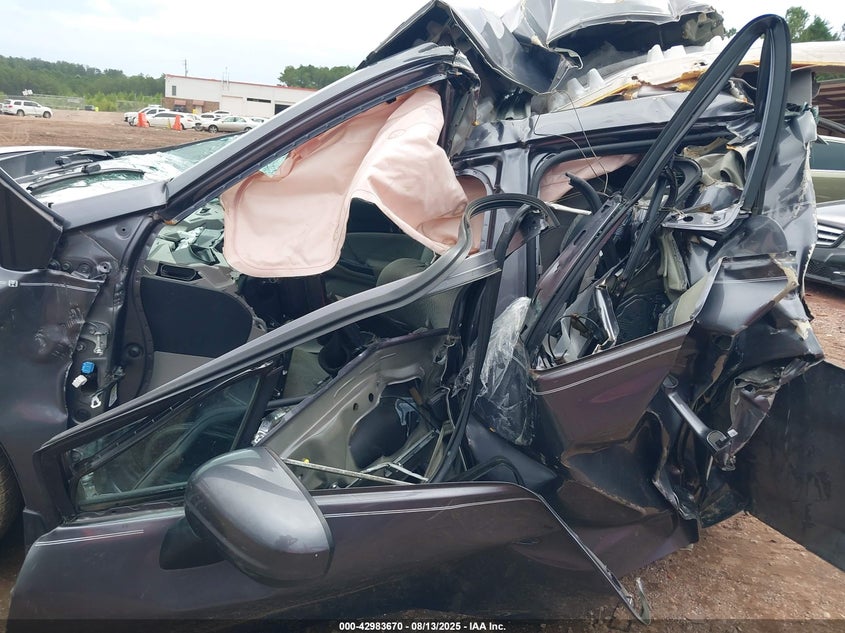 2014 HONDA CIVIC LX - 19XFB2F59EE004825