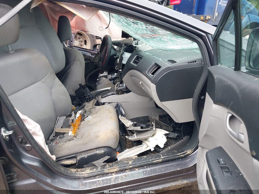 2014 HONDA CIVIC LX - 19XFB2F59EE004825