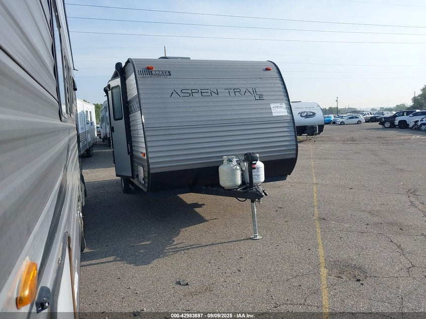 2024 Aspen 1860 Rk white null null 4YDTATG18R8921923 photo #1