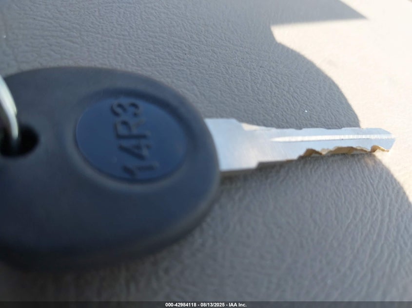 2004 Chevrolet Silverado 2500Hd Work Truck VIN: 1GCHC29U94E100554 Lot: 42984118