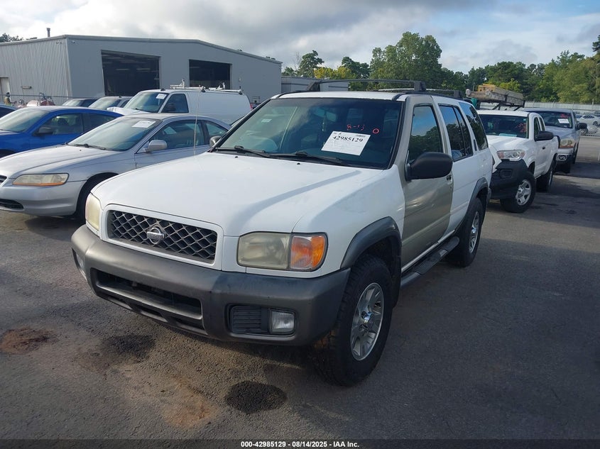 JN8AR07S5YW442058 2000 NISSAN PATHFINDER photo no. 2