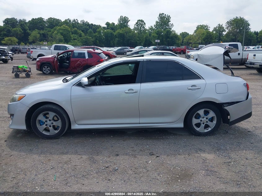 2014 Toyota Camry Se Sport VIN: 4T1BF1FK9EU451977 Lot: 42985884
