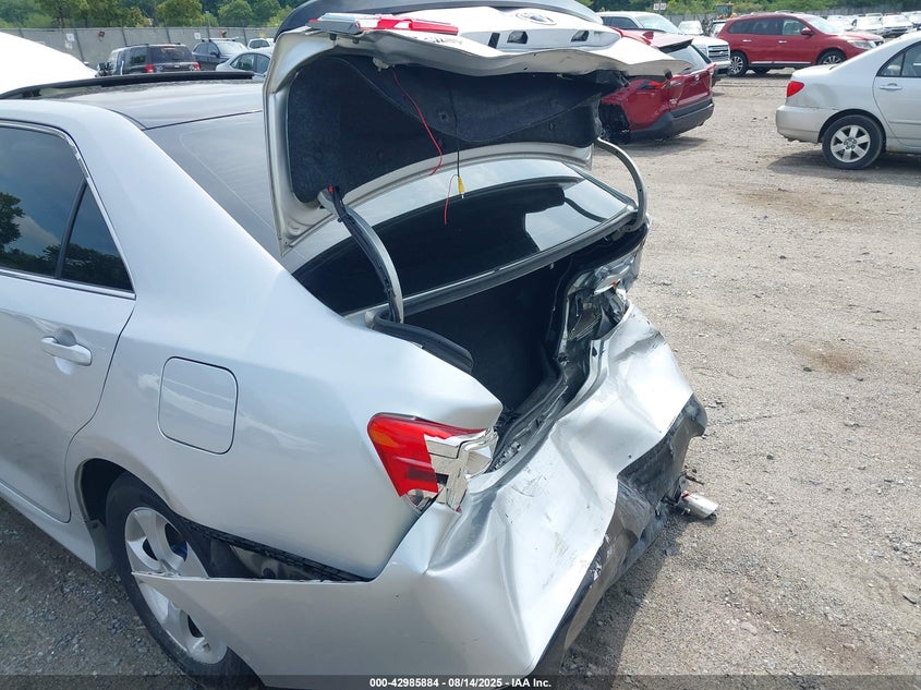 2014 Toyota Camry Se Sport VIN: 4T1BF1FK9EU451977 Lot: 42985884