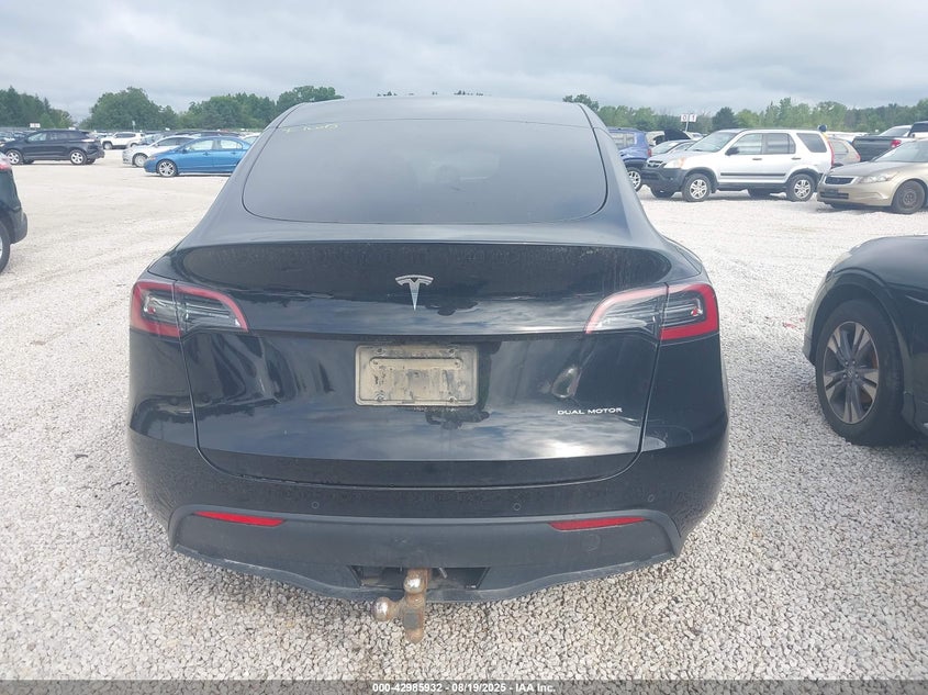 2022 TESLA MODEL Y U   U(VIN: 7SAYGDEE0NF457848