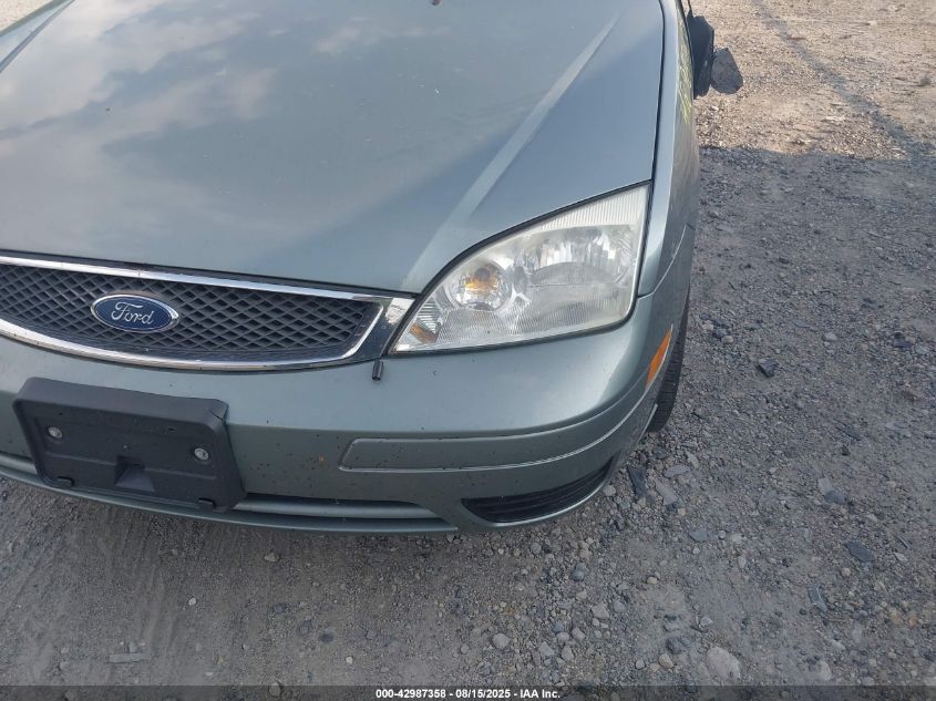 2005 Ford Focus Zx4 VIN: 1FAFP34N95W258850 Lot: 42987358