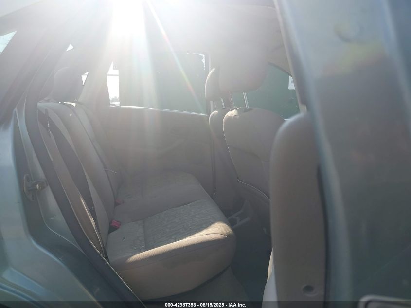 2005 Ford Focus Zx4 VIN: 1FAFP34N95W258850 Lot: 42987358