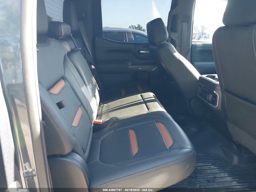 2021 GMC SIERRA 1500 4WD  SHORT BOX AT4 - 1GTP9EED0MZ326072