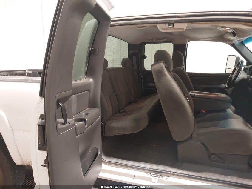 2004 Chevrolet Silverado 2500Hd Ls VIN: 1GCHK29U84E102282 Lot: 42988472