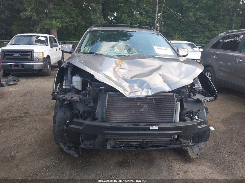 2018 Hyundai Santa Fe Sport 2.4L VIN: 5XYZU3LB3JG515922 Lot: 42988945