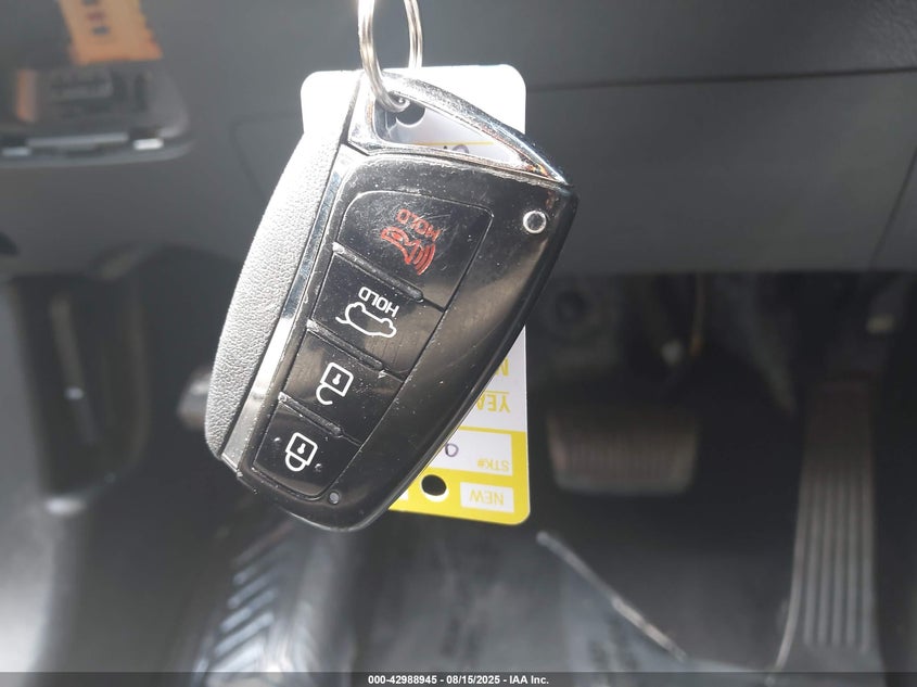 2018 Hyundai Santa Fe Sport 2.4L VIN: 5XYZU3LB3JG515922 Lot: 42988945