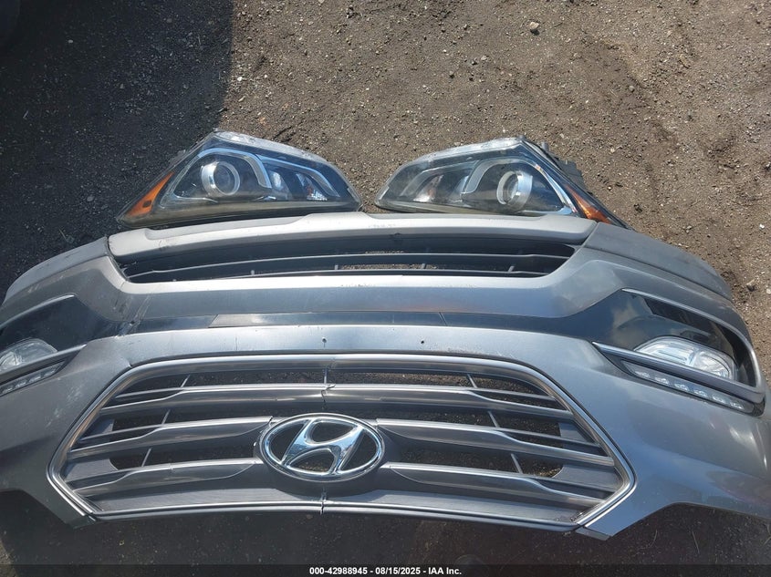 2018 Hyundai Santa Fe Sport 2.4L VIN: 5XYZU3LB3JG515922 Lot: 42988945