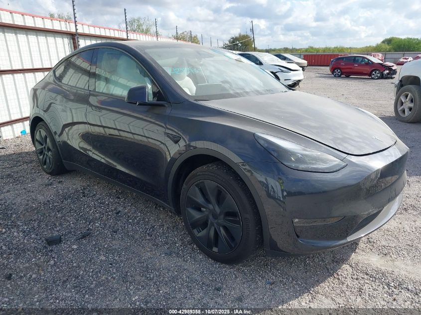 2024 Tesla Model Y Long Range Dual Motor All-Wheel Drive VIN: 7SAYGAEEXRF117904 Lot: 42989358