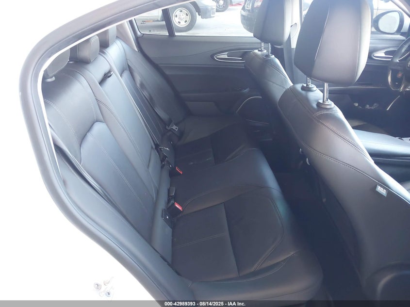 2019 ALFA ROMEO GIULIA SPORT AWD ZARFANAN0K7610057