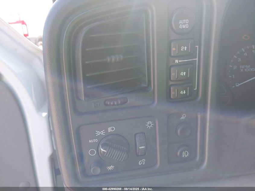 2005 Chevrolet Avalanche 1500 Z71 VIN: 3GNEK12Z05G117587 Lot: 42990288