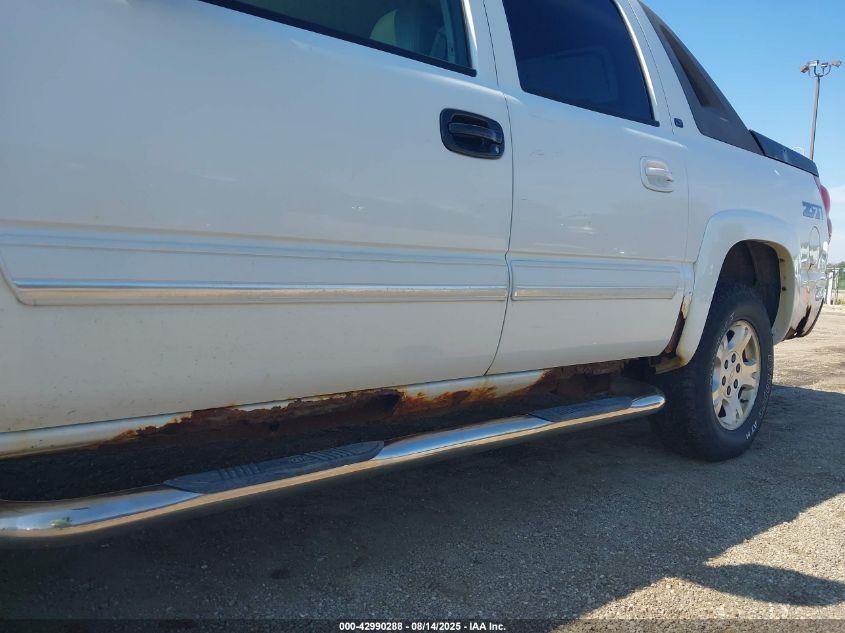 2005 Chevrolet Avalanche 1500 Z71 VIN: 3GNEK12Z05G117587 Lot: 42990288