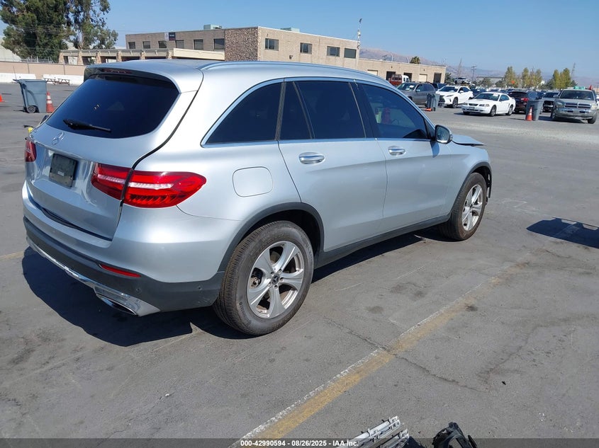 VIN WDC0G4JB3JF405796 2018 MERCEDES-BENZ GLC 300