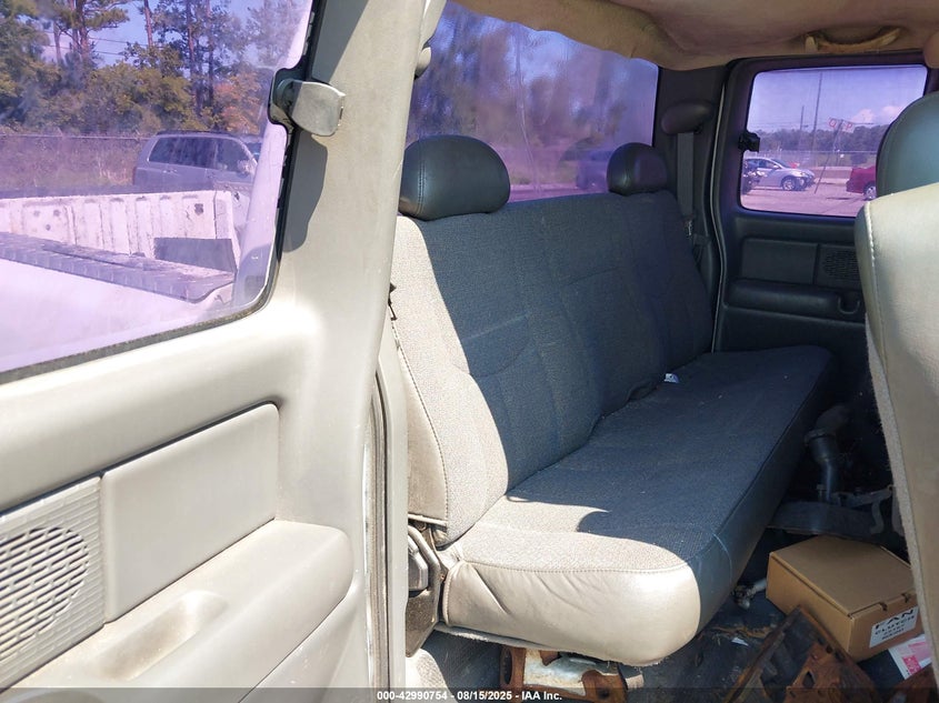 2004 Chevrolet Silverado C1500 VIN: 1GCEC19X14ZQ92083 Lot: 42990754