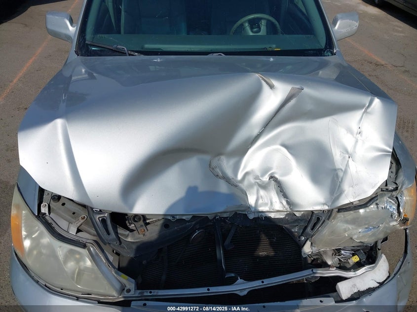 2000 Toyota Avalon Xls VIN: 4T1BF28B4YU083666 Lot: 42991272