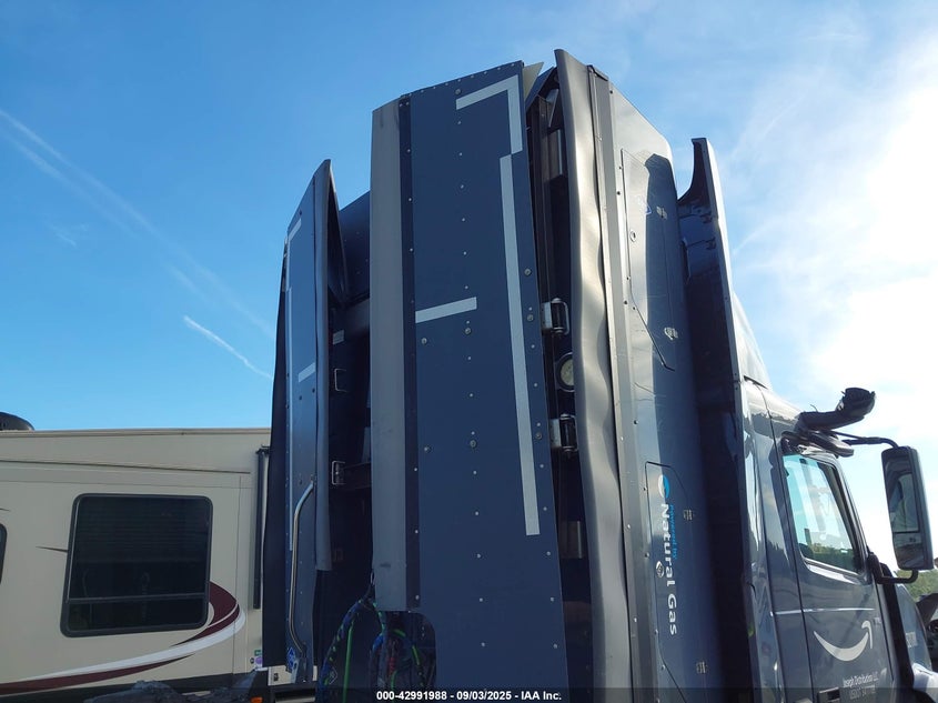 2022 Volvo Vnl VIN: 4V4NC9UG1NN317745 Lot: 42991988