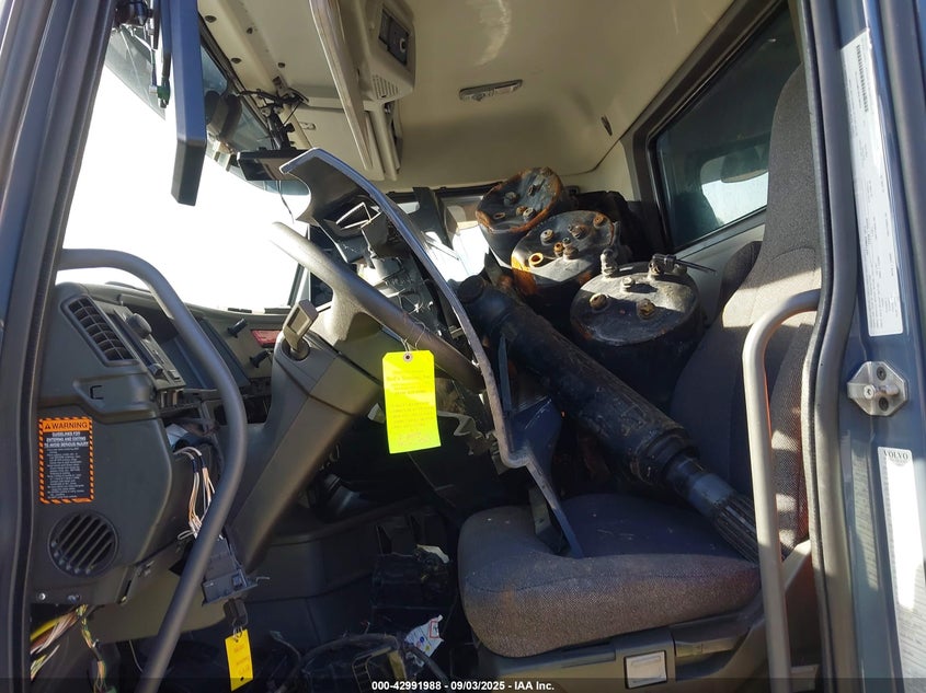 2022 Volvo Vnl VIN: 4V4NC9UG1NN317745 Lot: 42991988