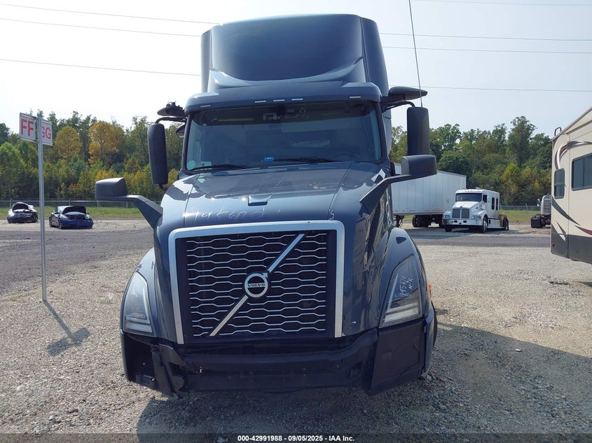 2022 Volvo Vnl VIN: 4V4NC9UG1NN317745 Lot: 42991988