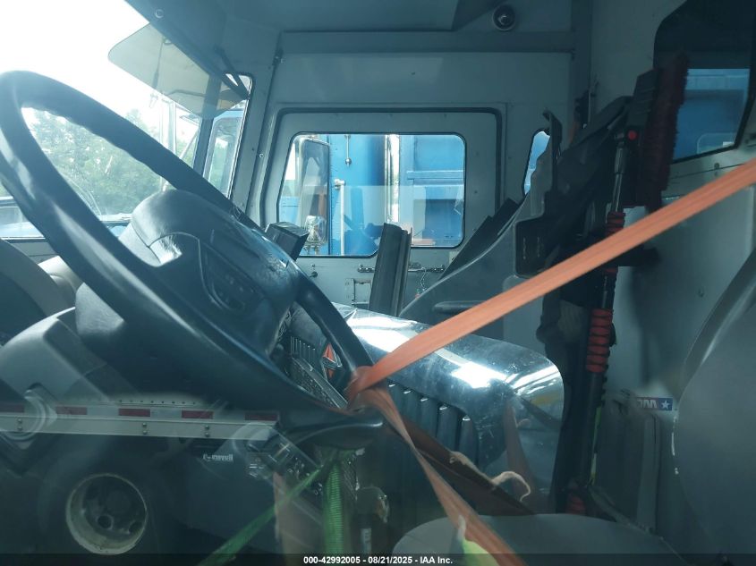 2011 International 4000 4300 VIN: 3HAMMAAN0BL384062 Lot: 42992005