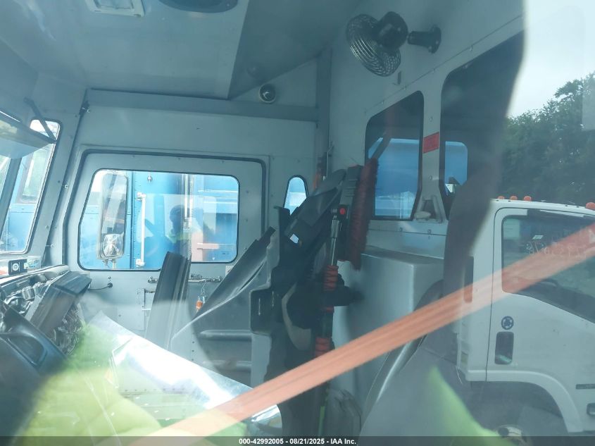2011 International 4000 4300 VIN: 3HAMMAAN0BL384062 Lot: 42992005