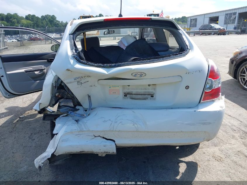 2007 Hyundai Accent Gs VIN: KMHCM36C67U042627 Lot: 42992468