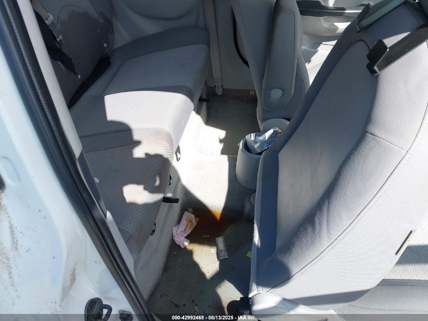 2007 Hyundai Accent Gs VIN: KMHCM36C67U042627 Lot: 42992468