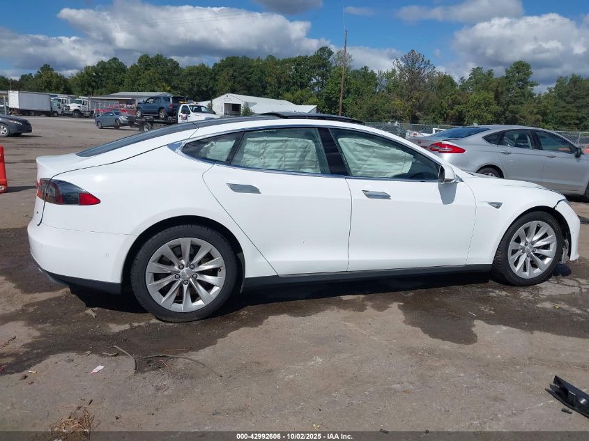 2016 Tesla Model S 60/70/75/85 VIN: 5YJSA1E18GF132299 Lot: 42992606