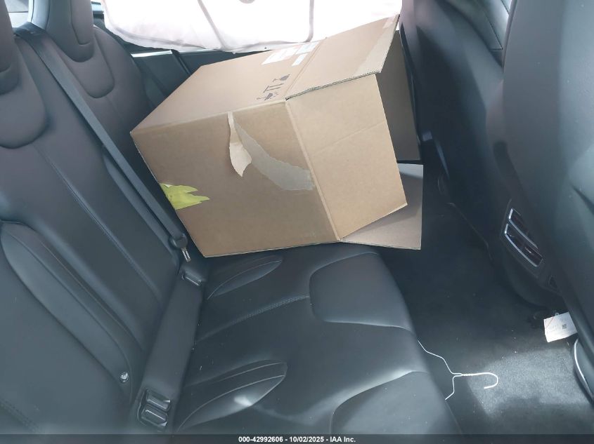 2016 Tesla Model S 60/70/75/85 VIN: 5YJSA1E18GF132299 Lot: 42992606