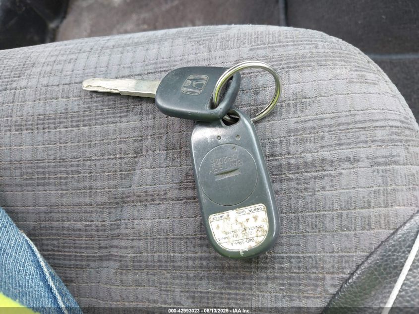 2002 Honda Cr-V Lx VIN: JHLRD68482C016697 Lot: 42993023