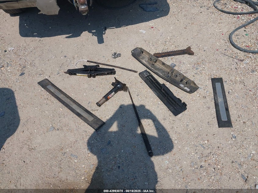 2007 Chevrolet Suburban 1500 Lt VIN: 3GNFC16J57G318880 Lot: 42993078