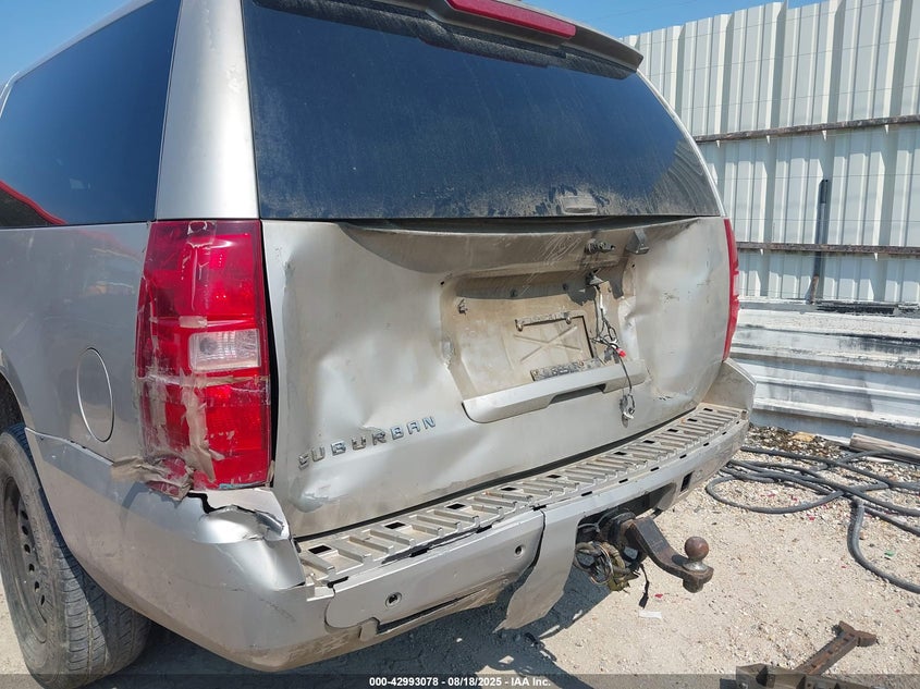 2007 Chevrolet Suburban 1500 Lt VIN: 3GNFC16J57G318880 Lot: 42993078