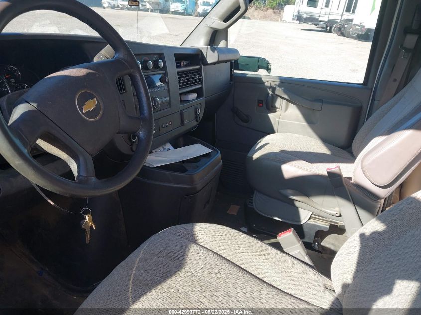 2018 Chevrolet Express Cutaway Work Van VIN: 1GB3GRCG3J1339065 Lot: 42993772