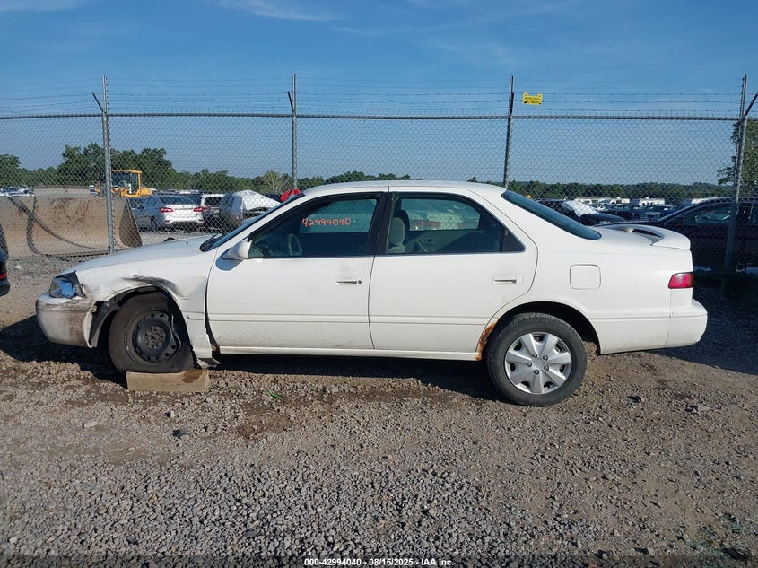 1998 Toyota Camry Le V6 VIN: JT2BF22K9W0141488 Lot: 42994040