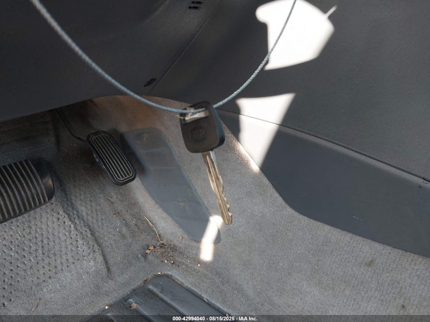 1998 Toyota Camry Le V6 VIN: JT2BF22K9W0141488 Lot: 42994040