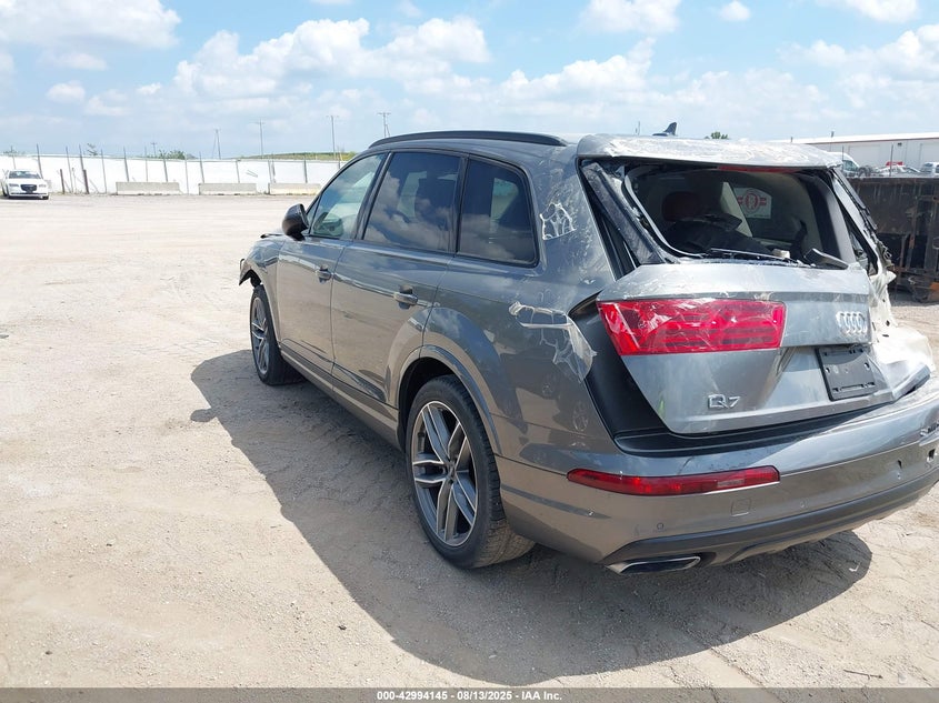 2017 Audi Q7 3.0T Premium grey suv gasoline WA1VAAF7XHD028528 photo #4