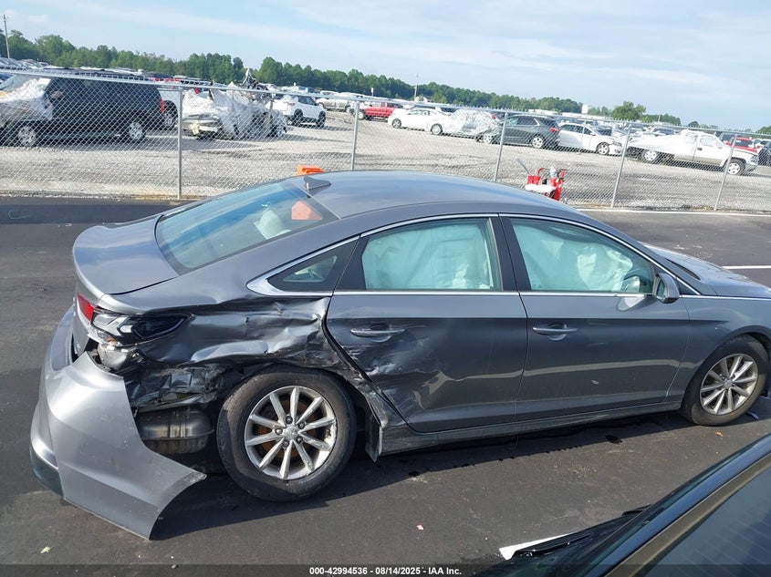2018 HYUNDAI SONATA ECO - 5NPE24AA5JH673790