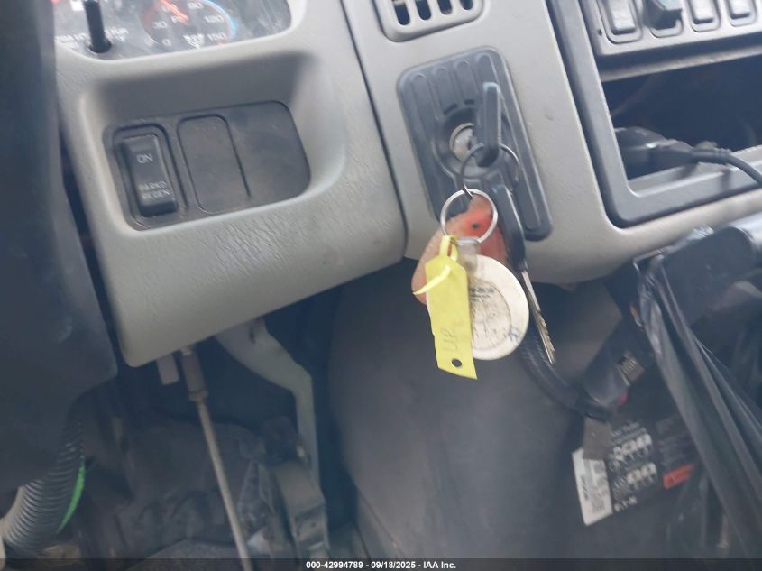 2010 International 7000 7400 VIN: 1HTWGAAR0AJ236722 Lot: 42994789