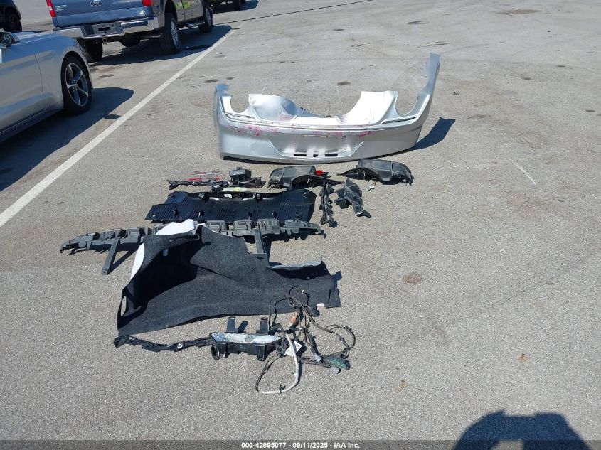 2015 Ford Mustang V6 VIN: 1FATP8EM1F5397545 Lot: 42995077