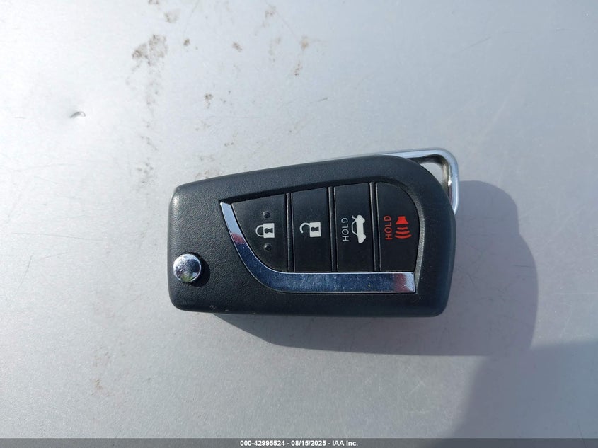 2020 TOYOTA COROLLA LE - JTDEPRAE1LJ107086